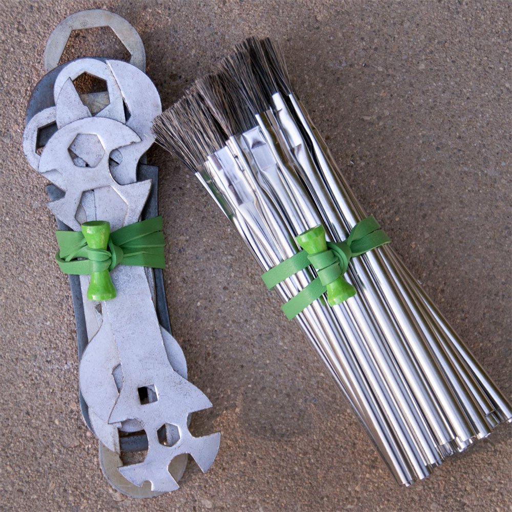 BongoTies® ALL GREEN Bongo Ties A5-01-G - 10 Pack | Natural Rubber & Bamboo Professional Cable Ties | Organize Cables, Wires & Home Office Items | Perfect for Cable Management, DIY Projects & Gardening