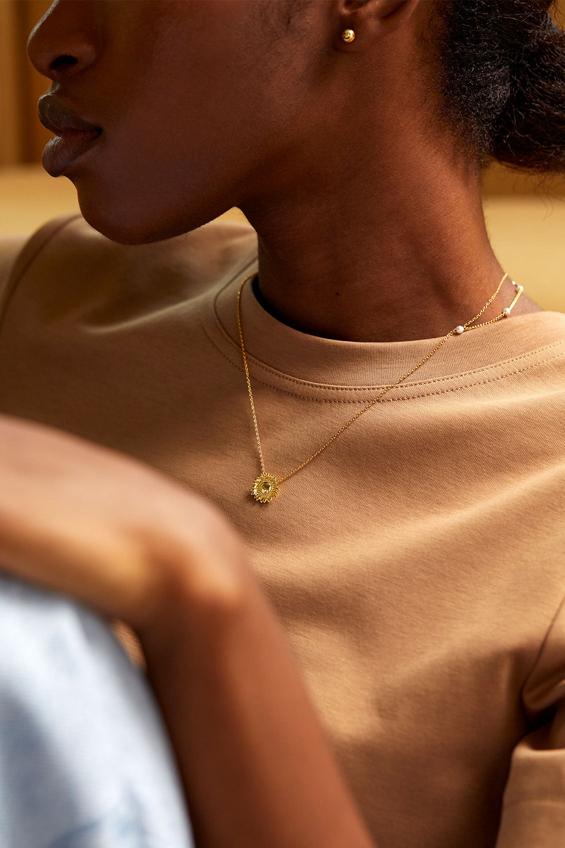 Sunflower Pendant Necklace - 14K Gold Plated Floral Jewelry for Women, Dainty Sunflower Necklace Gift for Her - Perfect for Everyday Wear, Date Nights & Special Occasions