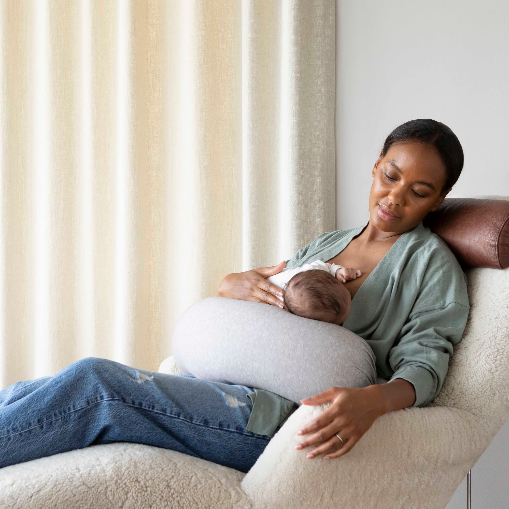 BBHugMe Adjustable Nursing Pillow for Breastfeeding & Bottle Feeding - Ergonomic Baby Support with Customizable Firmness - Machine Washable Grey Cover - Perfect for Newborns, Tummy Time & Parent Comfort