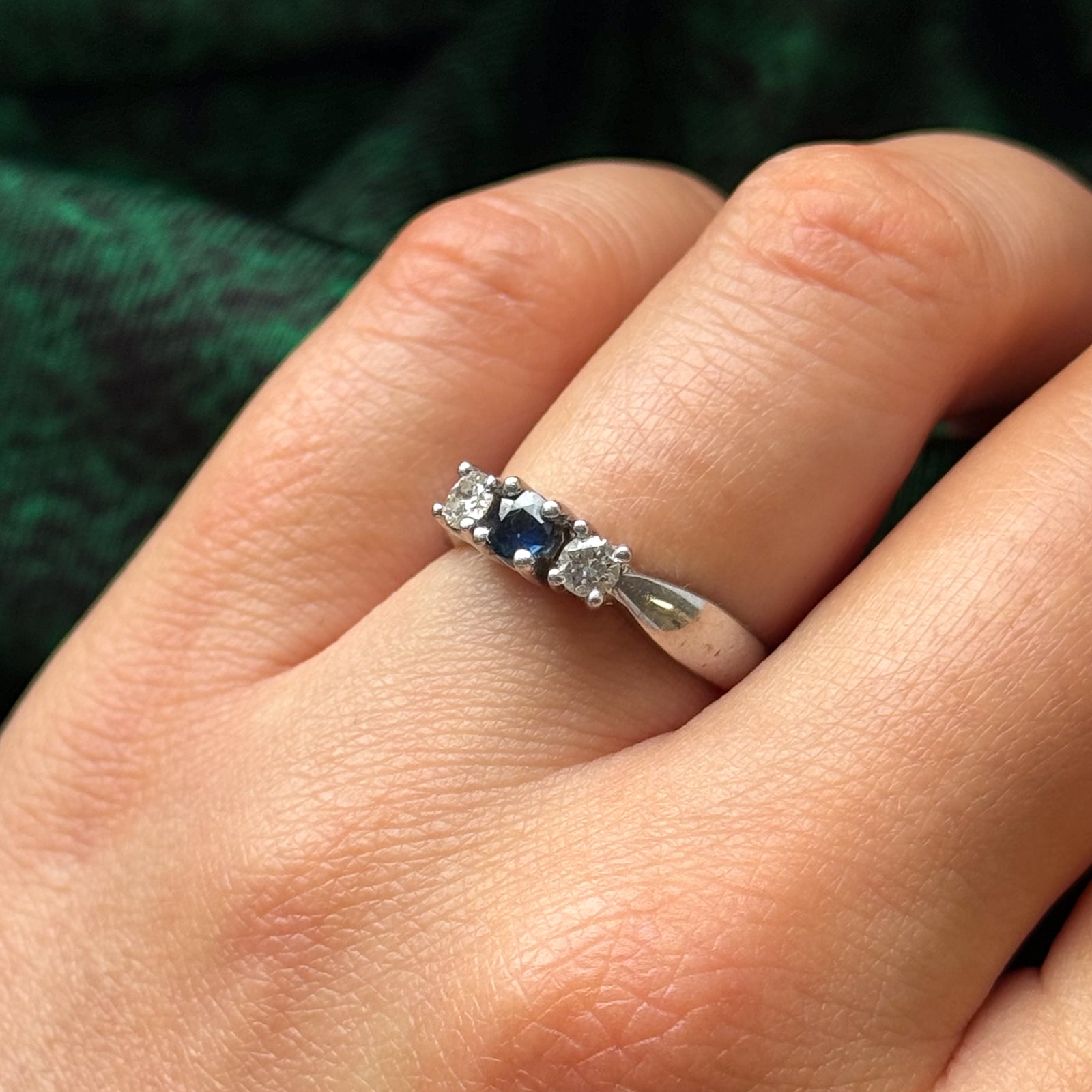 10K White Gold Sapphire and Diamond Ring - 0.20ct Center Stone & 0.235ctw Total Weight - Size 6 - Perfect for Engagement, Anniversary & Special Occasion Gifts