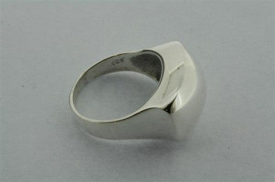 Elegant and Minimalist Clean Regal Ring for Women - Perfect for Weddings, Anniversaries, and Special Occasions
