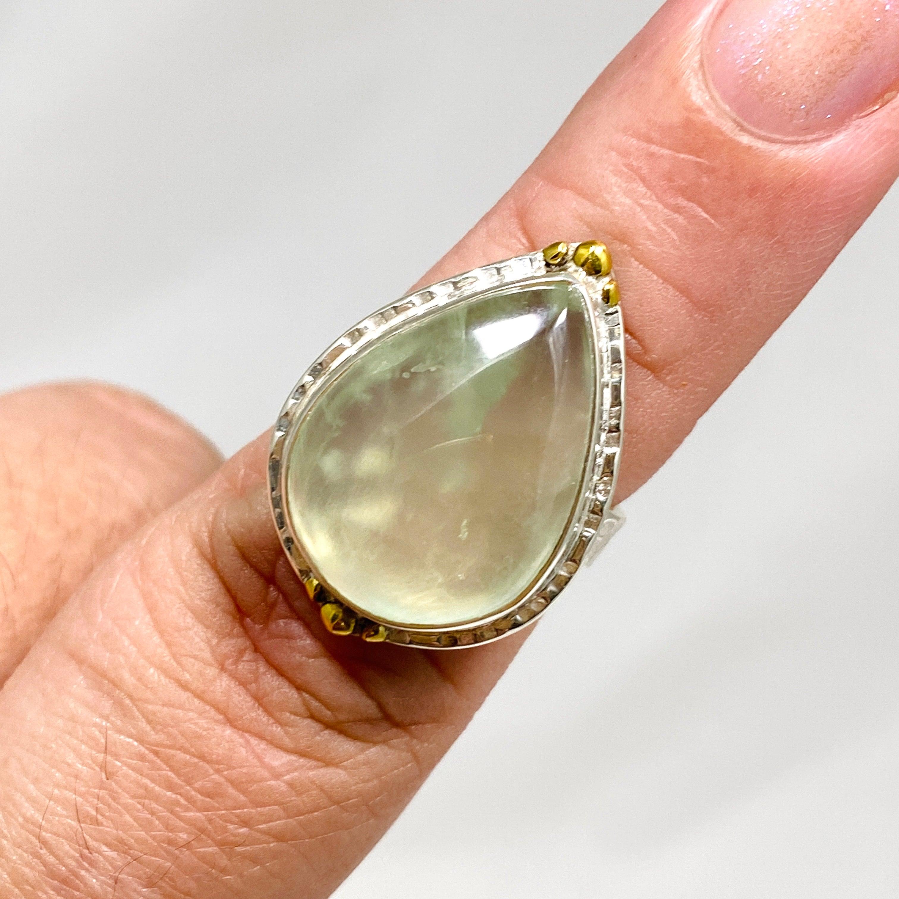 Prehnite Teardrop Hammered Band Ring with Brass Accents - Size 7 KRGJ3160 | Boho Chic Jewelry for Women, Perfect for Everyday Wear & Special Occasions