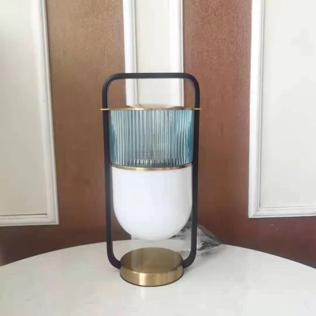 Modern Xi Table Lamp - Stylish LED Bedside Lamp for Bedroom, Living Room & Office - Dimmable Night Light with USB Port - Perfect for Reading, Relaxing & Decor