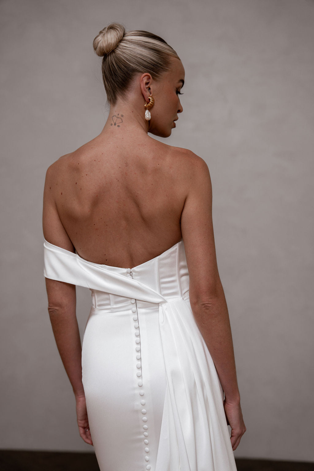 RHODE Satin Detachable Train & Sleeves - Elegant Wedding Dress Accessory for Bridal Gowns and Formal Occasions