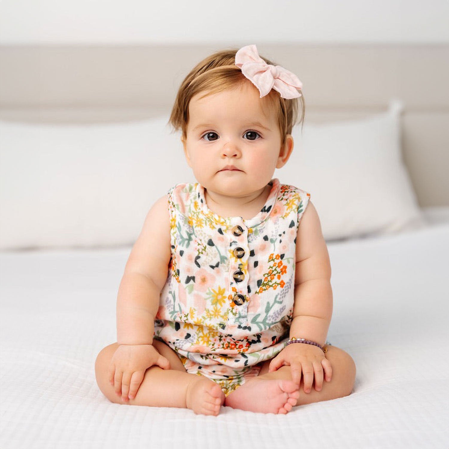 Premium Cloud Muslin Heirloom Bow Headband for Baby Girls - Soft & Breathable Hair Accessories for Newborns, Infants & Toddlers - Perfect for Photography, Special Occasions & Everyday Wear