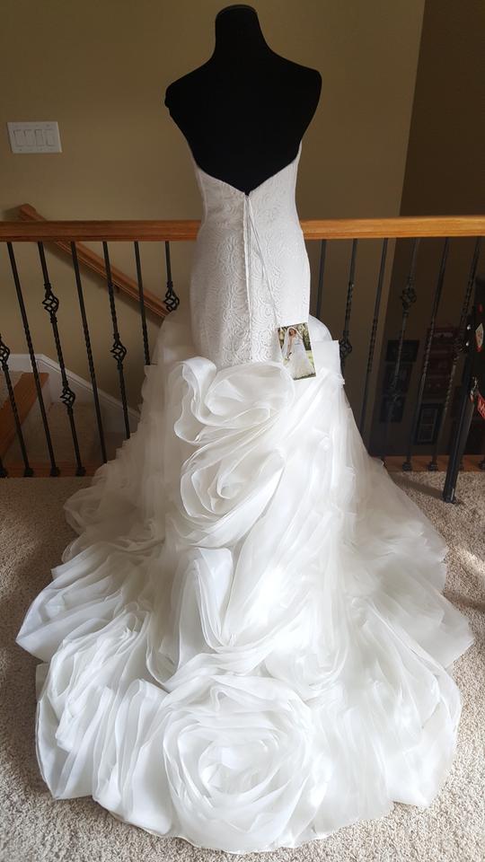 Martina Liana 777 Wedding Dress Sample Gown - Elegant A-Line Bridal Gown for Wedding Ceremony & Formal Events