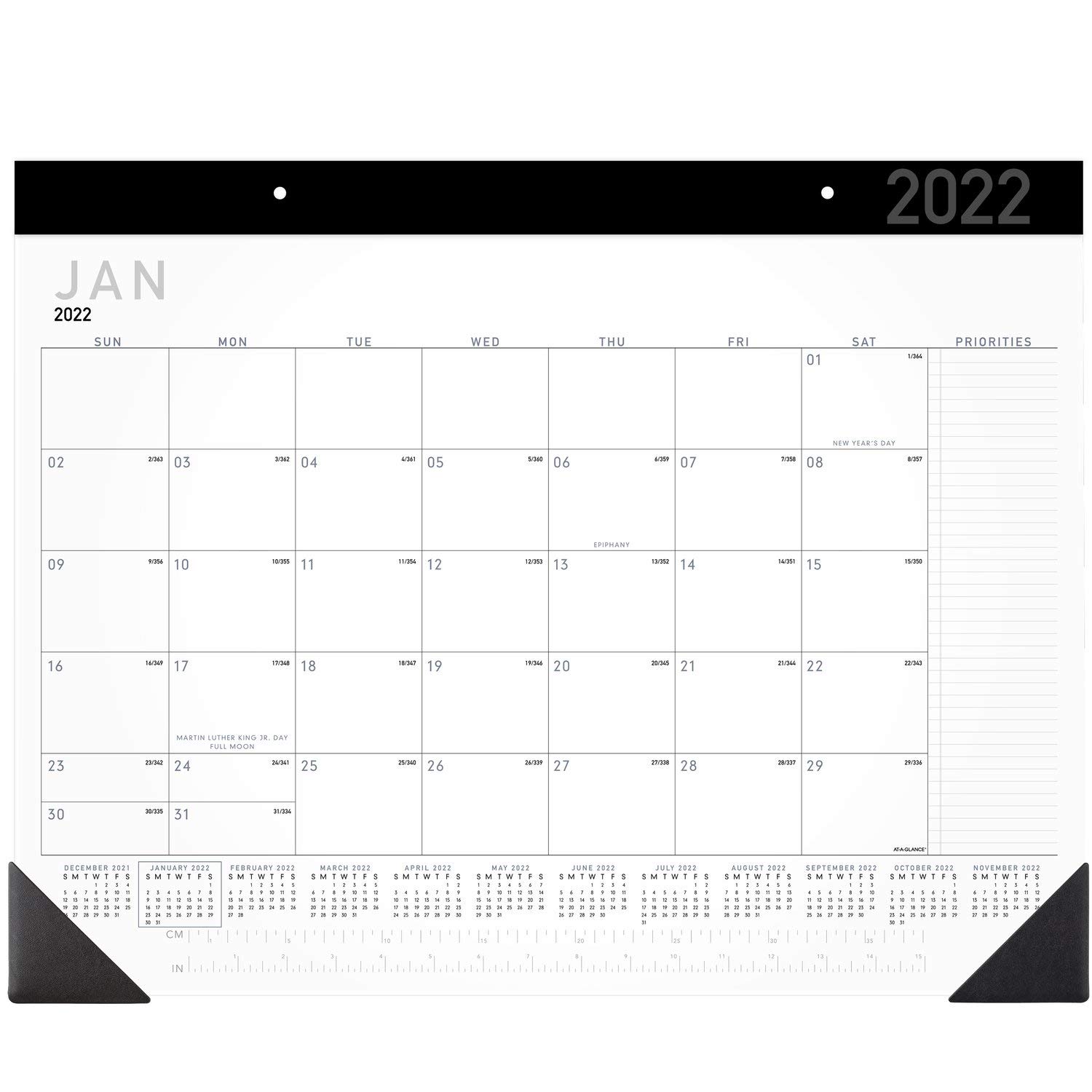 2022 AT-A-GLANCE Monthly Desk Calendar - 21.75