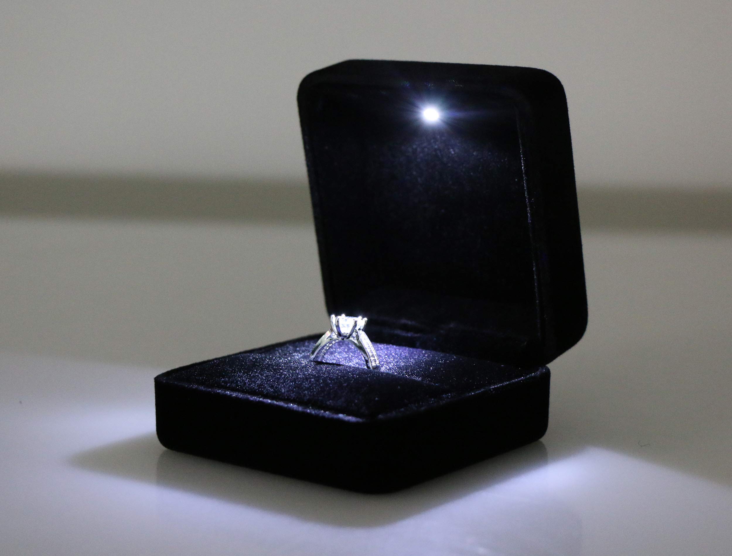 Luxury Velvet LED Jewelry Gift Box for Proposal, Engagement & Wedding Rings - Big Size Glossy Metal Ring Box with Soft Velvet Lining - Perfect for Proposal Surprises, Anniversary Gifts & Bridal Jewelry Storage