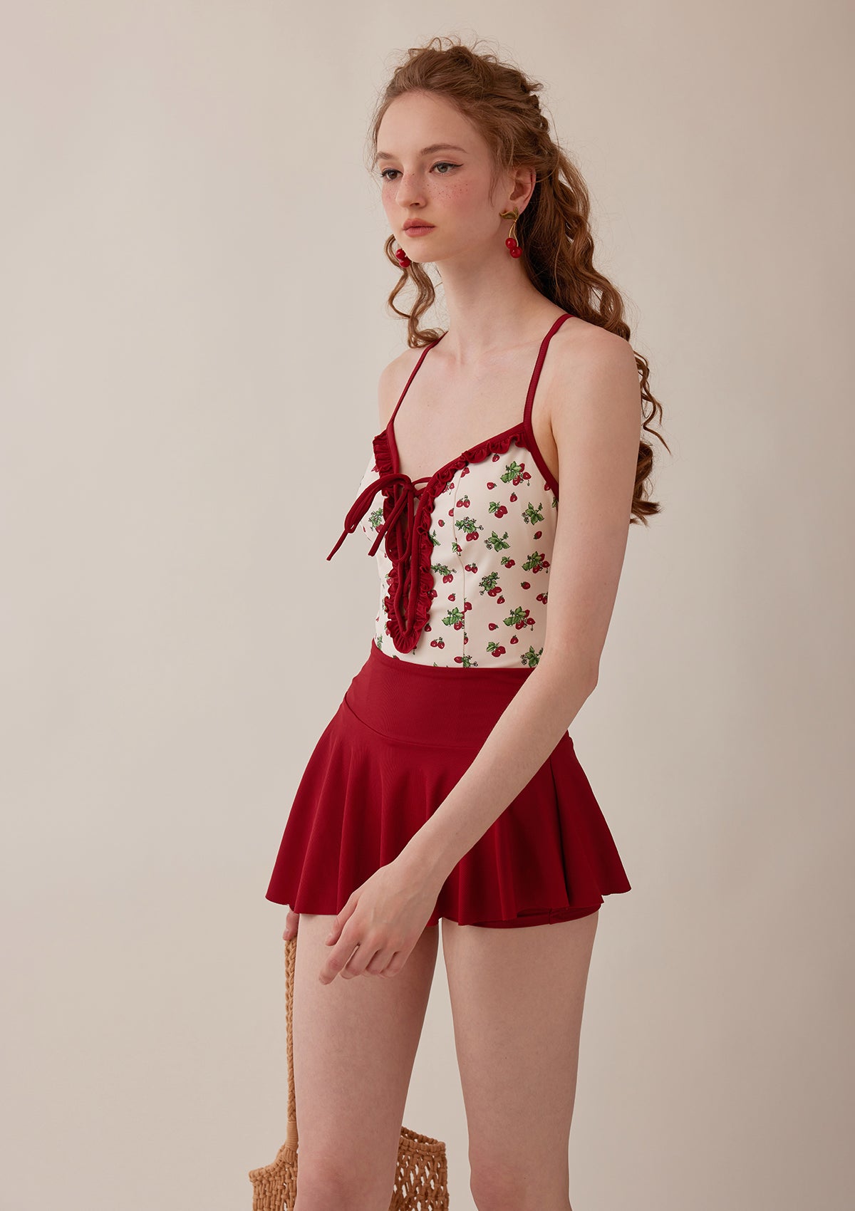 Stylish Strawberry Print Sports Skirt Pants - Comfortable & Breathable for Running, Yoga, and Gym Workouts