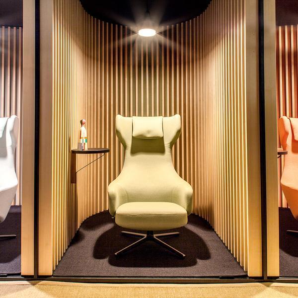 Grand Repos Chair - Ergonomic Recliner for Ultimate Comfort - Perfect for Living Room, Office & Relaxation