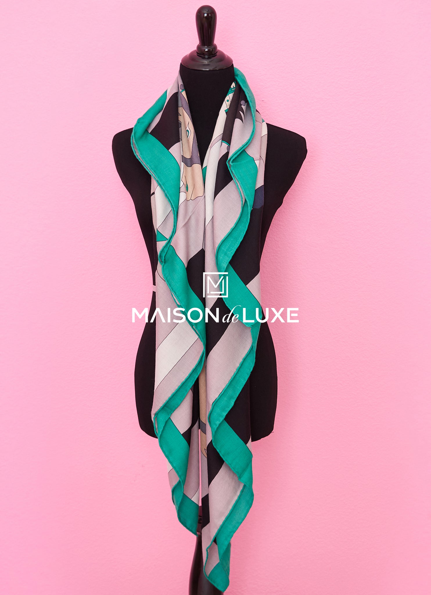 Hermes Rocabar Green Cashmere Shawl 140 GM - Luxurious Soft Wrap for Women, Perfect for Evening Events & Winter Warmth