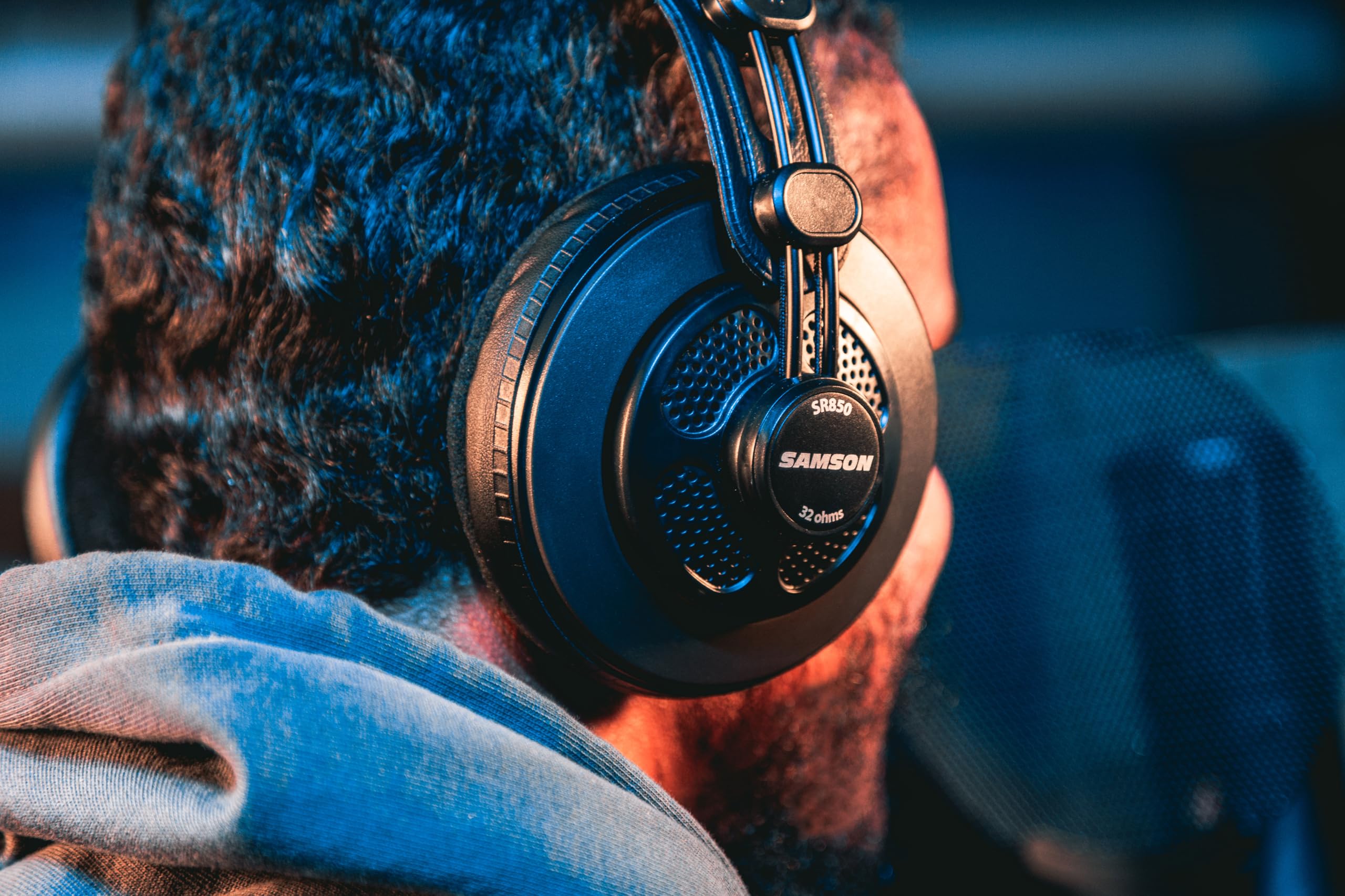 Samson SR850 Professional Studio Reference Headphones - High-Fidelity Over-Ear Headphones for Recording, Mixing & Music Production | Perfect for Home Studios, Podcasting & Audio Monitoring