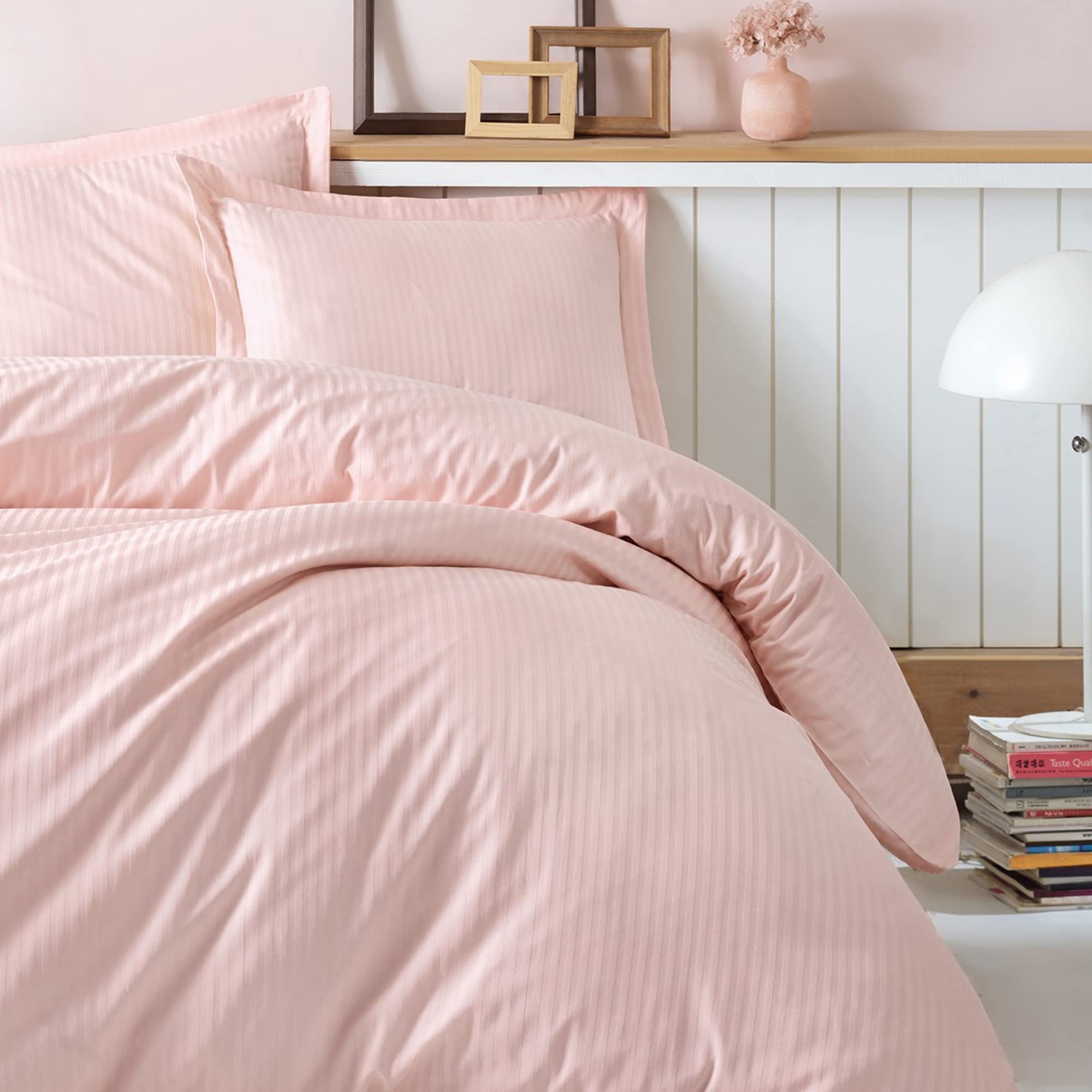 Premium Powder Pink Satin Duvet Cover Set - Queen Size Turkish Cotton Bedding (1 Duvet Cover, 1 Fitted Sheet, 2 Pillowcases) | Hypoallergenic & Breathable | Machine Washable | Perfect for Master Bedrooms, Guest Rooms & Luxury Hotels
