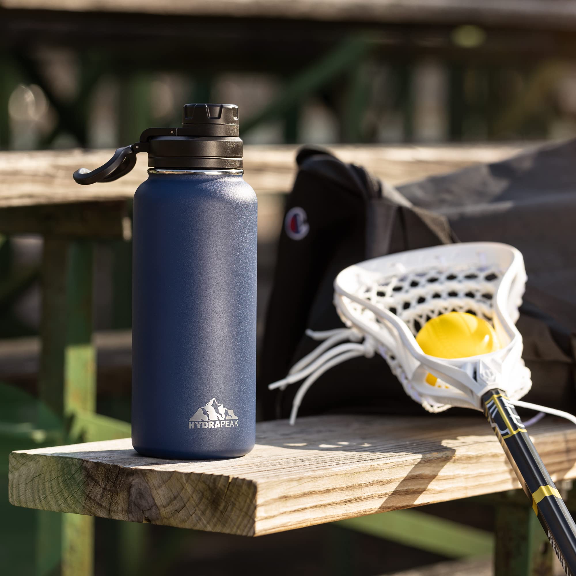 Hydrapeak 32 oz Insulated Stainless Steel Water Bottle with Chug Lid - Leak Proof, Double Wall Vacuum Insulation Keeps Drinks Cold for 24 Hours & Hot for 12 Hours - Perfect for Gym, Hiking, Travel & Outdoor Activities