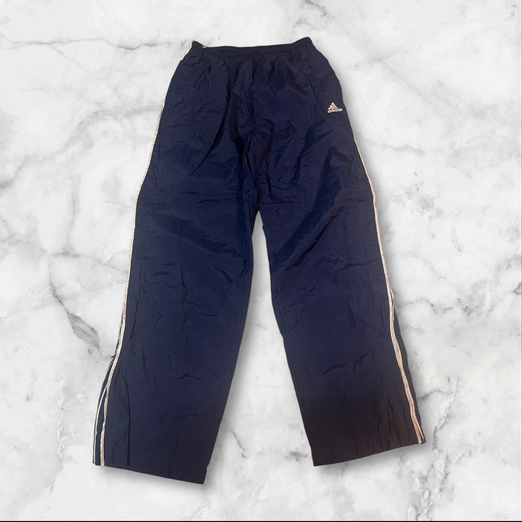 Vintage Adidas Trackpants - Baggy Loose Fit Men's Joggers (Size M) - Retro 1562 Style for Casual Wear & Street Fashion