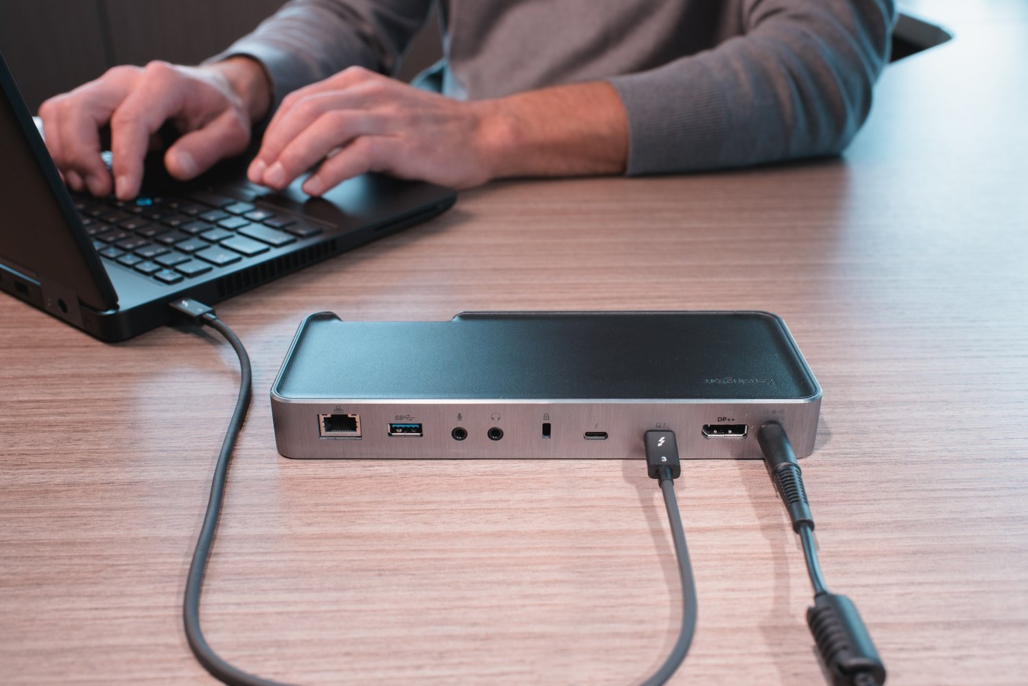 Kensington SD5200T Thunderbolt 3 Docking Station for Mac & PC - Dual 4K Display, 85W Charging, 5 USB Ports (K38300NA) | Perfect for Home Office & Remote Work Setup