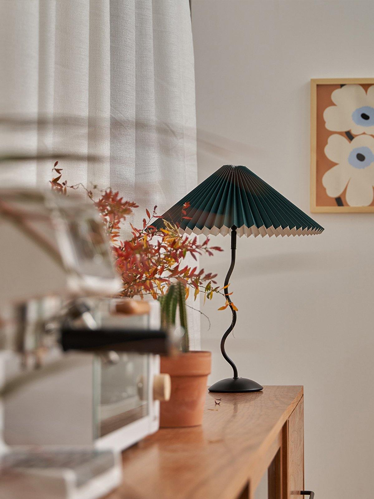 Modern Squiggle Table Lamp - Adjustable LED Desk Light for Home Office, Bedroom & Study - Stylish & Functional Lighting for Reading & Decor
