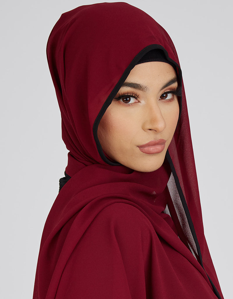 Stylish Piping Scarf in Shades of Red - Fashionable Winter Accessory for Women | Perfect for Cold Weather Outfits, Office Wear & Holiday Gifts