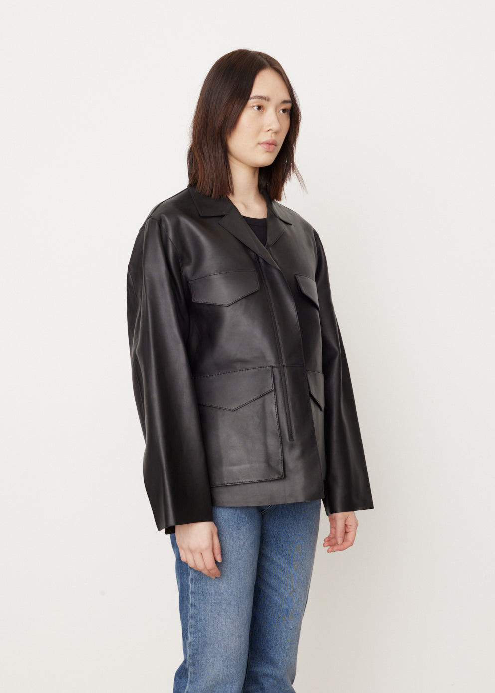 Men's Genuine Leather Bomber Jacket - Military Style Aviator Coat for Outdoor Adventure & Casual Wear