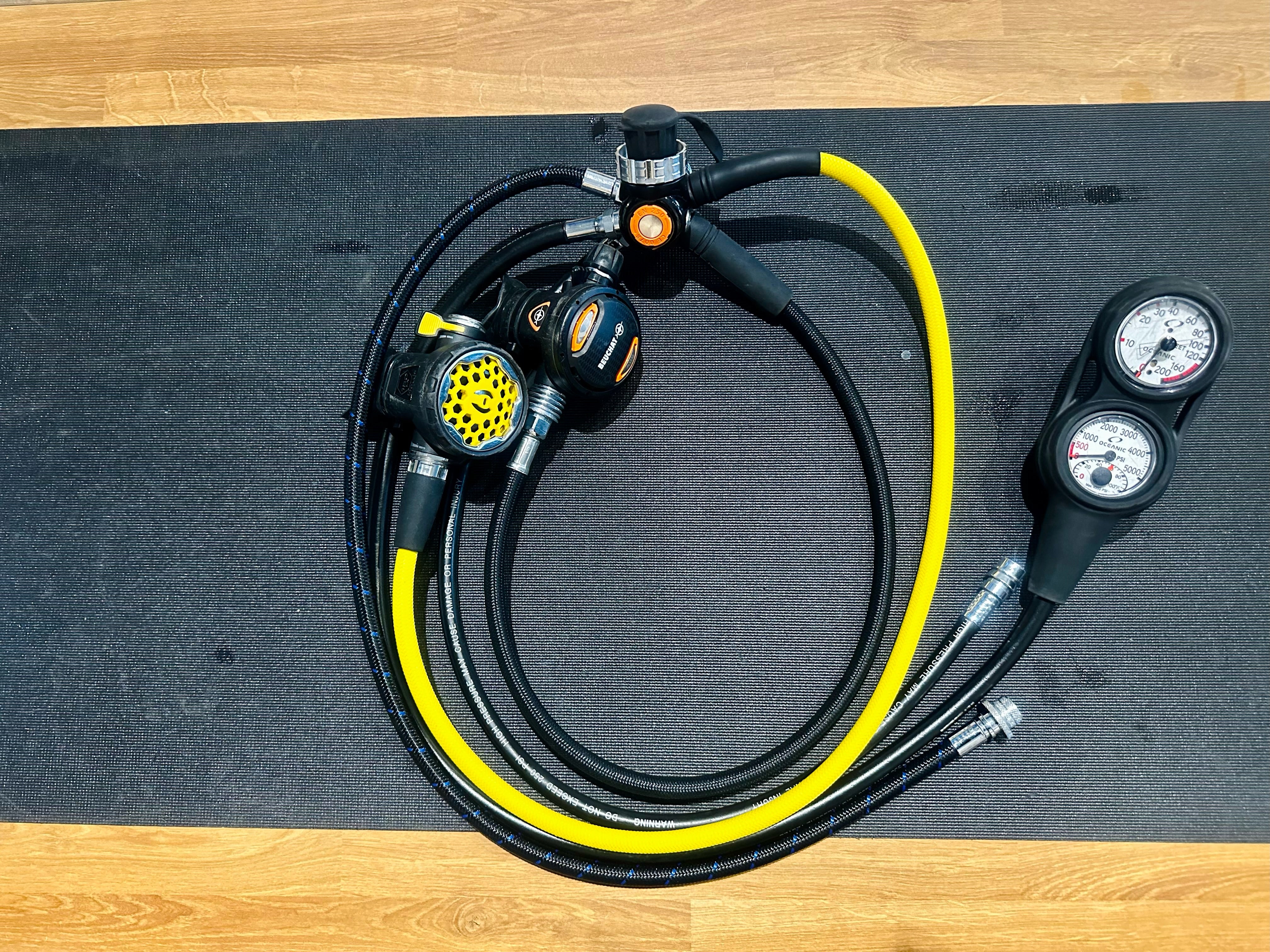Beuchat VR400 & Hollis 150LX Octopus Regulator Combo with Oceanic Max Depth Swivel - Premium Scuba Diving Gear for Professional Divers - Perfect for Deep Sea Exploration and Underwater Adventures