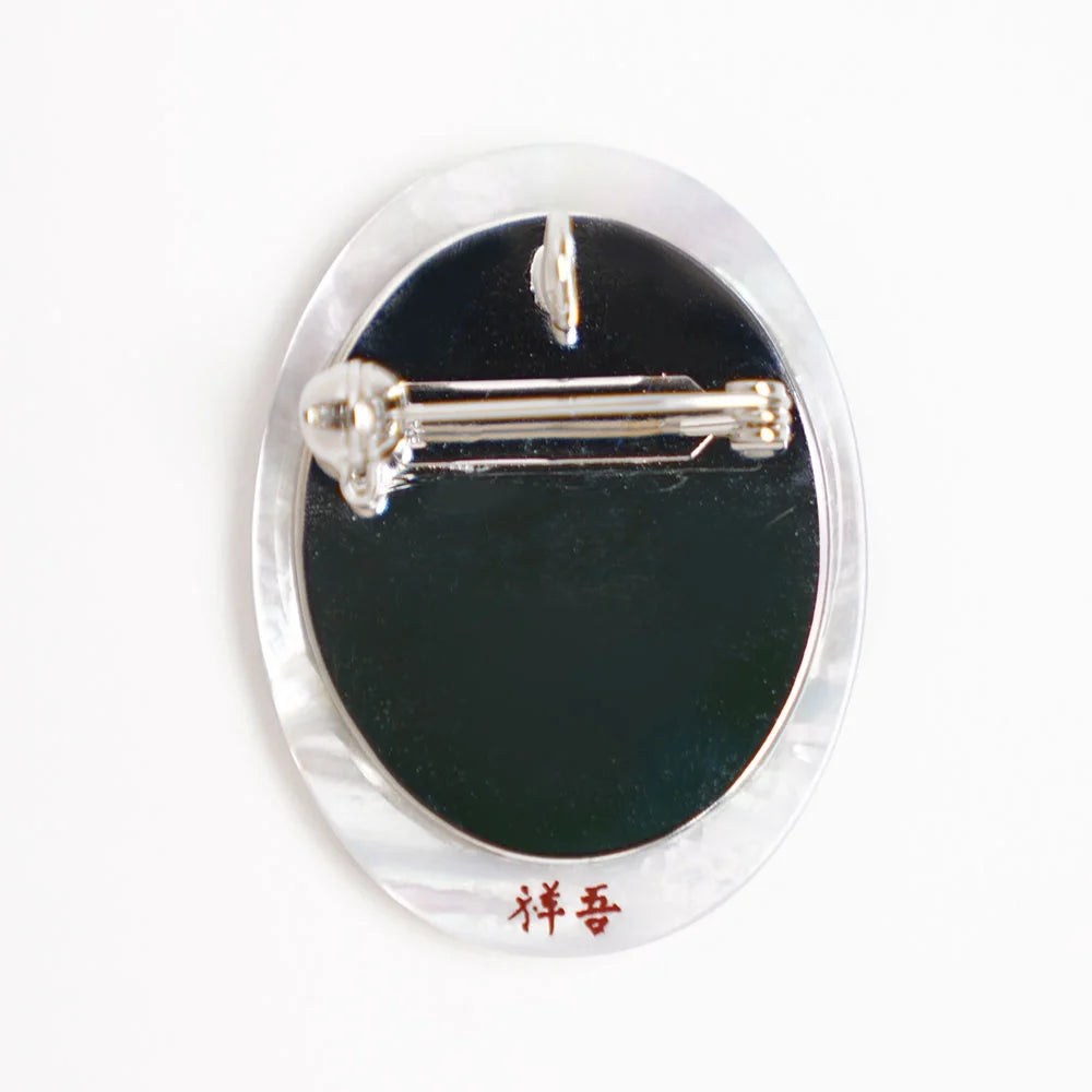 Handcrafted Maki-e Urushi Lacquer Brooch with White South Sea Pearl Shell - Japanese Frog & Maple Design - Traditional Artisan Jewelry for Women - Perfect for Weddings, Tea Ceremonies & Special Occasions