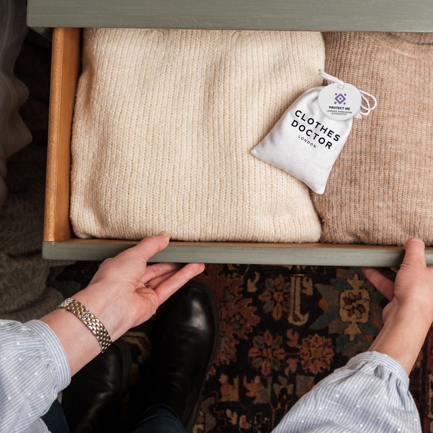 Natural Scent Bags for Closet & Drawer Protection - Lavender & Cedar Fragrance for Freshness | Ideal for Clothes, Shoes, and Storage Spaces