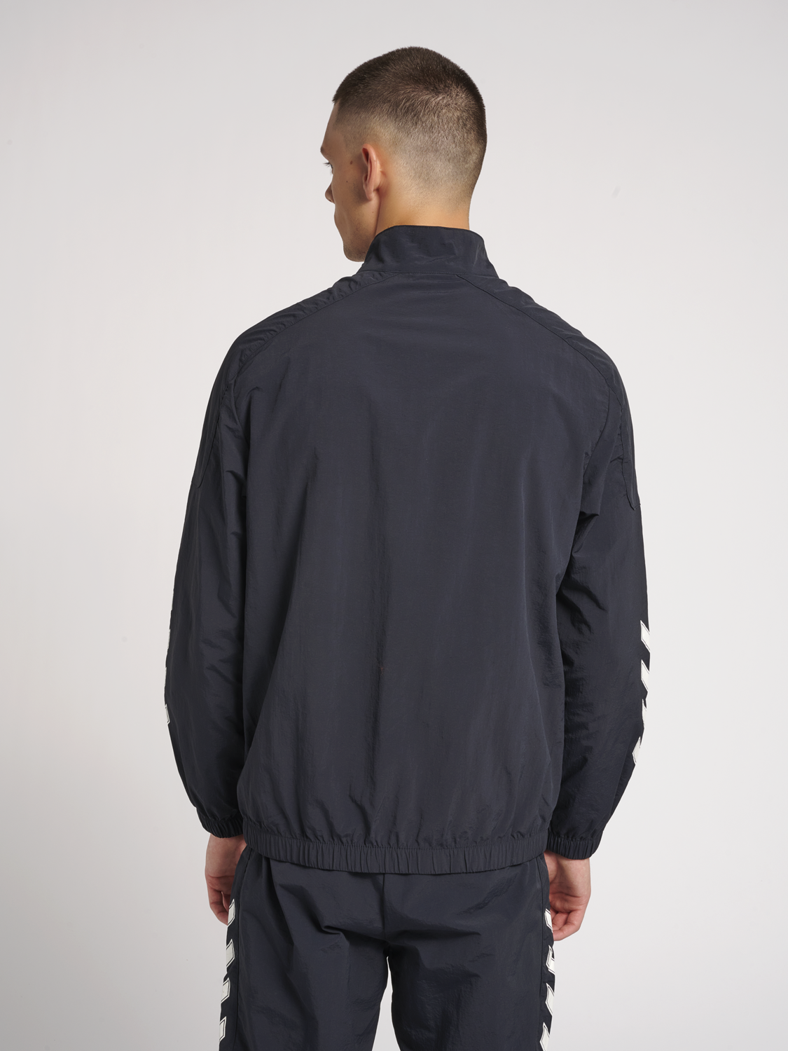 Hummel HMLNIKKI Women's Zip Jacket - Dark Navy | Stylish & Comfortable Outerwear for Casual Wear, Work & Outdoor Activities