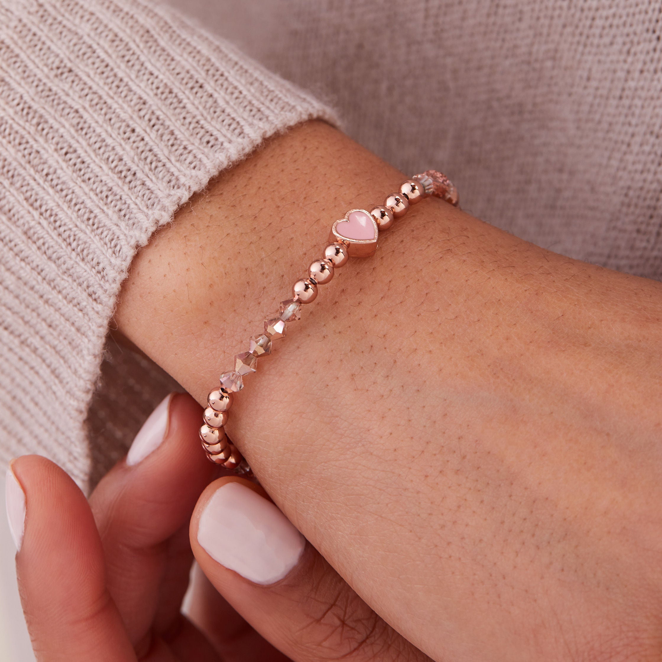 Pink Heart Stretch Bracelet - Adjustable Elastic Beaded Jewelry for Women & Girls - Perfect for Valentine's Day, Birthday Gifts & Everyday Wear