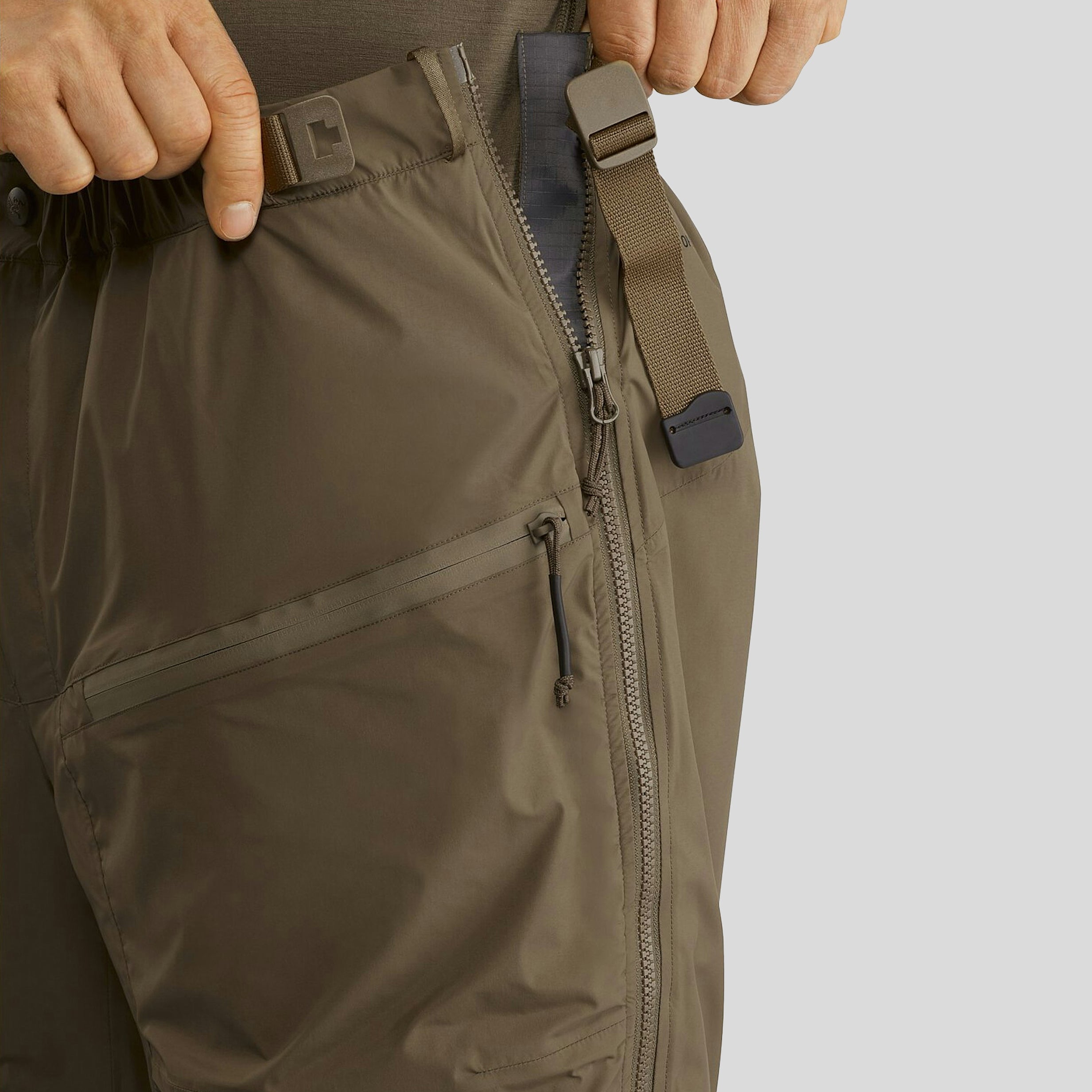 Arc'teryx LEAF Cold WX Pant LT Gen 2 Men's Tactical Pants - Waterproof, Windproof & Insulated | Like New Condition | Ideal for Hiking, Hunting & Outdoor Adventures