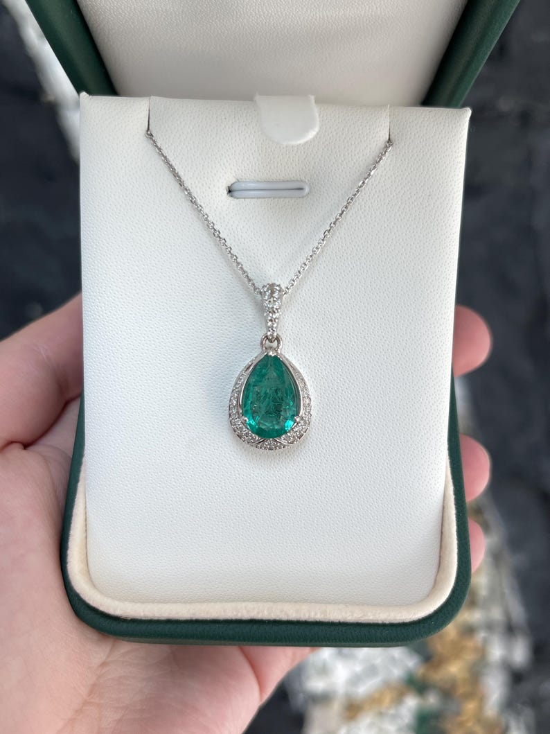14K White Gold Pear Cut Natural Emerald & Diamond Accent Floral Pendant Necklace (3.37tcw) - Elegant Jewelry for Weddings, Anniversaries & Special Occasions