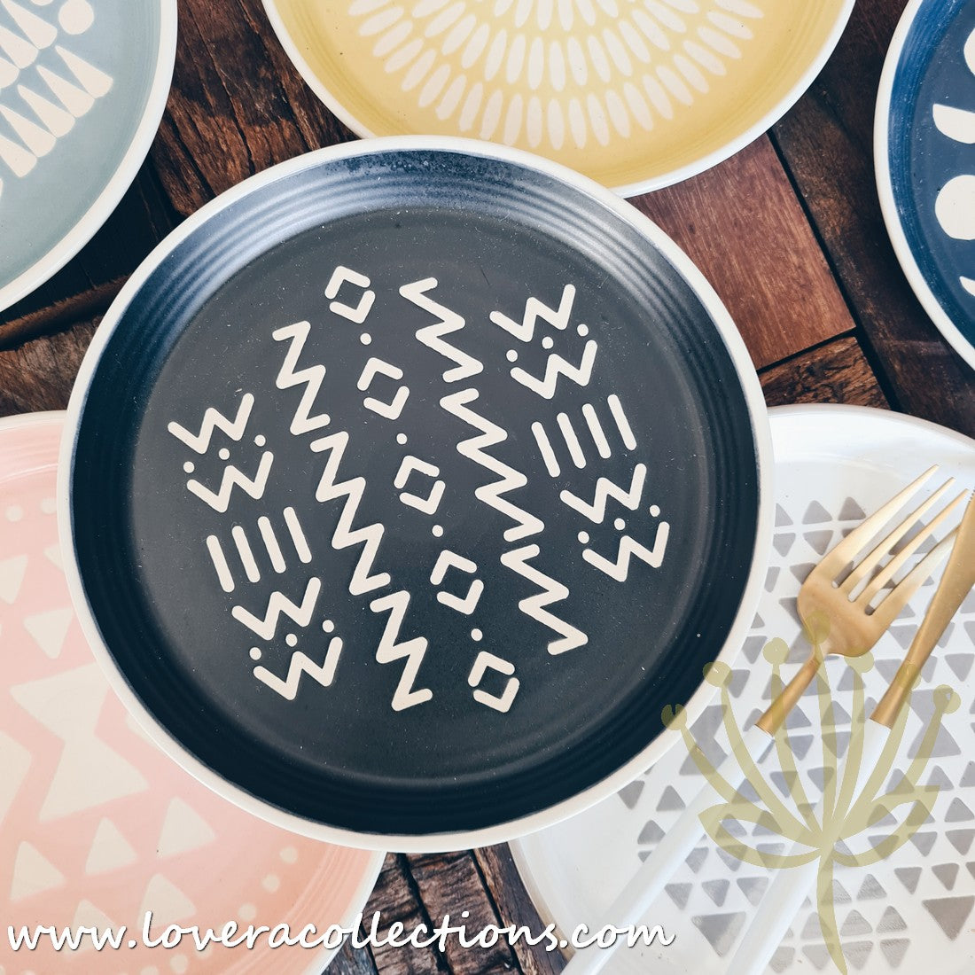 Groovy Embossed Dinnerware Set - 70% Off Clearance Sale | Elegant Tableware for Parties, Weddings & Home Decor