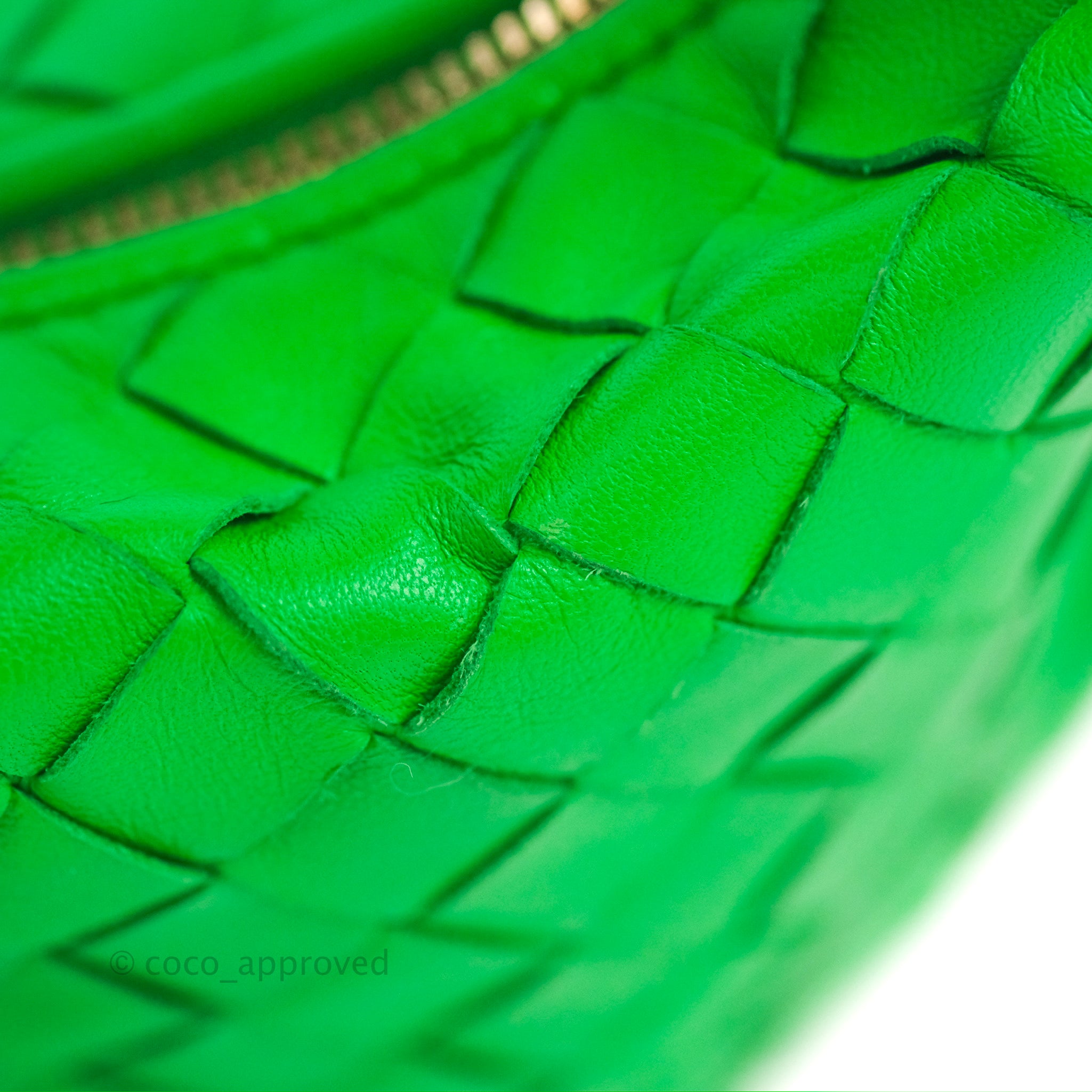 Bottega Veneta Mini Jodie Bag in Green Intrecciato Lambskin Leather - Perfect for Everyday Use, Date Nights & Special Occasions