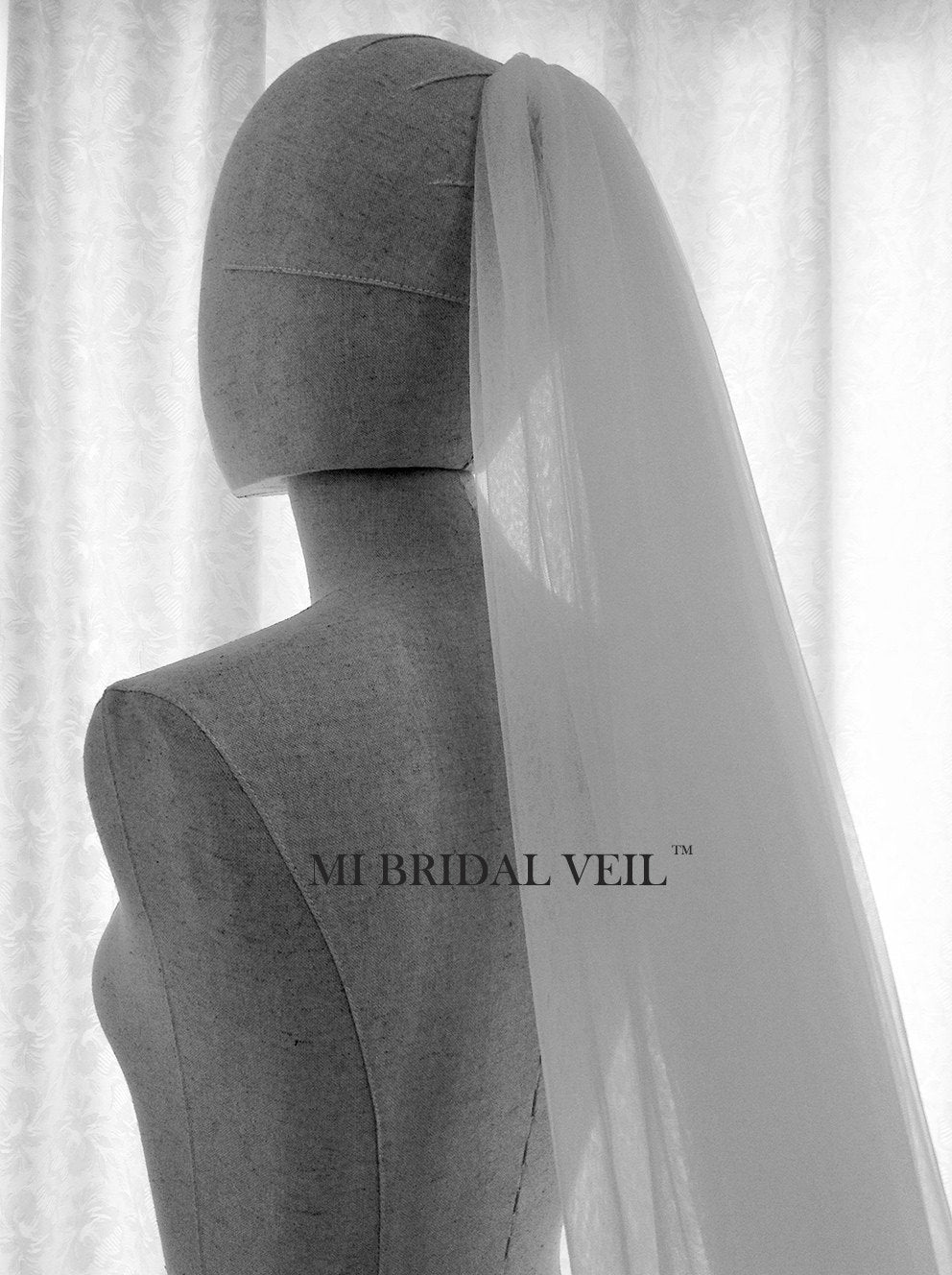 Elegant Cathedral Soft Tulle Wedding Veil with Illusion Edge - Modern Bridal Veil for Romantic Ceremonies & Photo Shoots