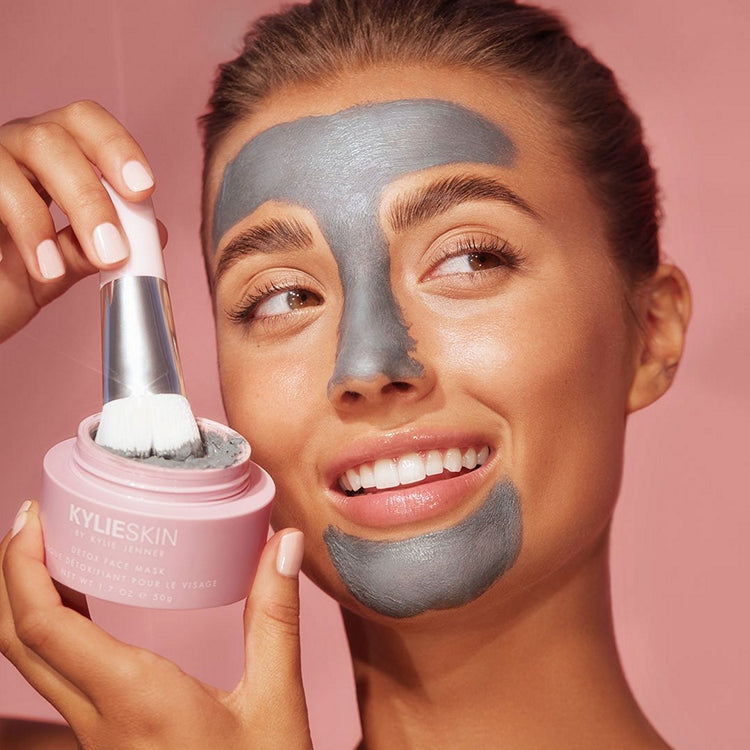 Best Detoxifying Face Mask with Brush for Deep Cleansing & Glowing Skin - Perfect for Spa Nights & Self-Care Routines