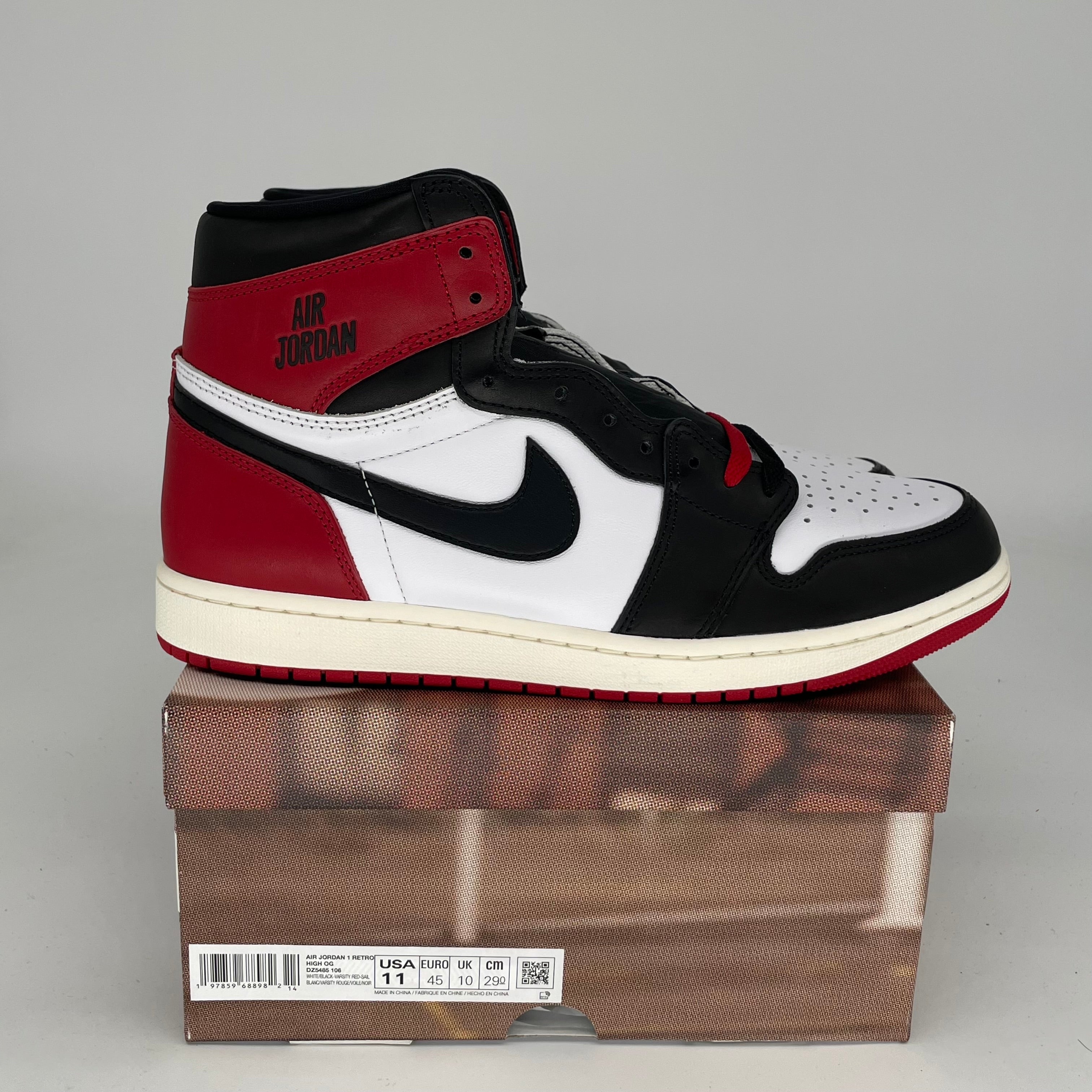AIR JORDAN 1 Black Toe Reimagined Sneakers - Men's Size 11 (DZ5485-106) - Retro Basketball Shoes for Streetwear & Casual Outfits