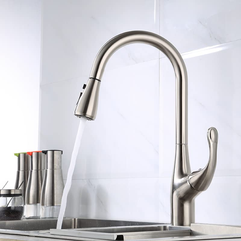 InArt Single Lever Kitchen Sink Faucet with Pull-Down Sprayer - 360° Swivel Multi-Function Spray Head, Brushed Chrome Finish for Modern Kitchens - Perfect for Washing Dishes, Filling Pots & Cleaning Vegetables