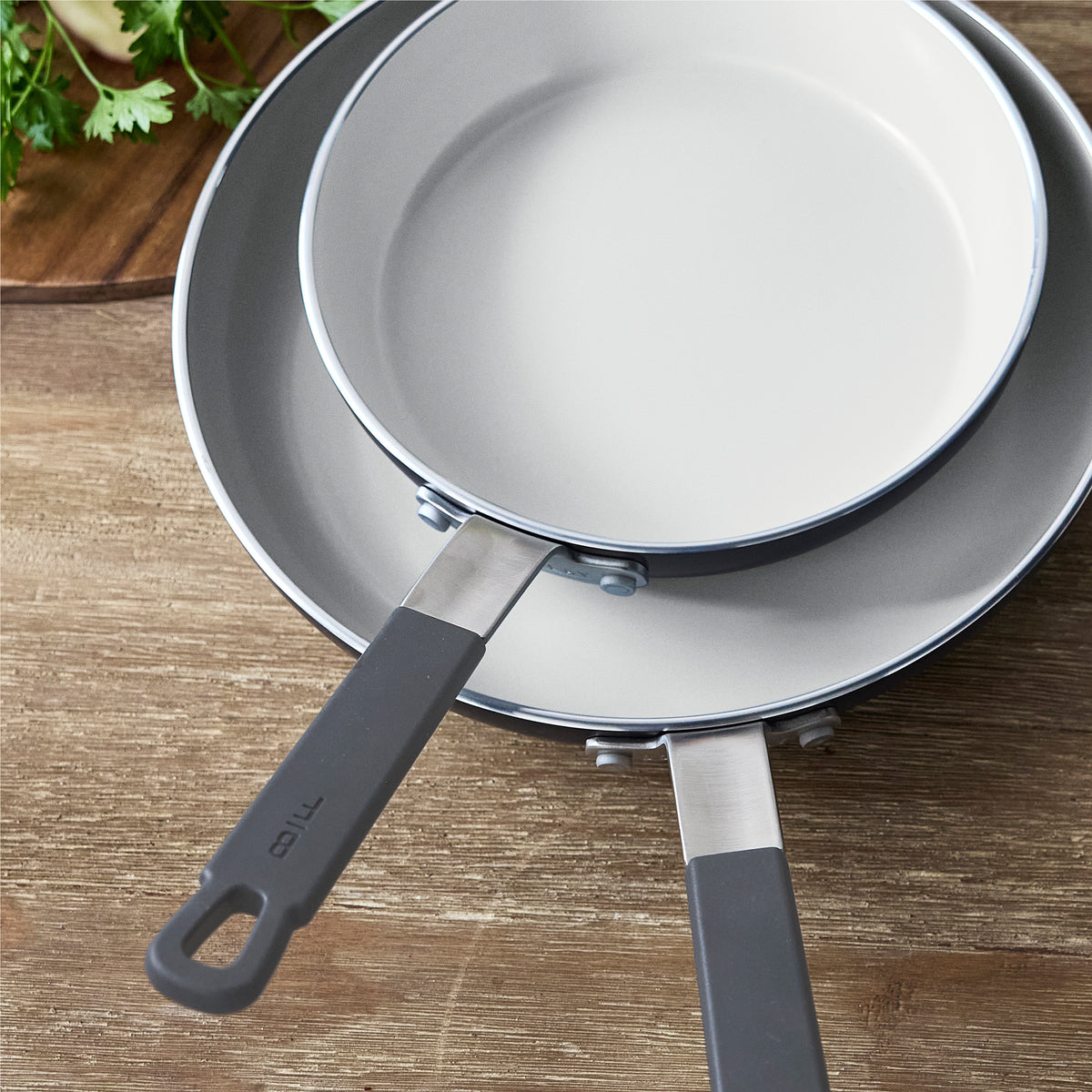 Bobby Flay by GreenPan Professional Ceramic Nonstick 8 & 10-Inch Fry Pan Set | Graphite Coating | PFOA-Free | Dishwasher Safe | Perfect for Sautéing, Frying & Cooking Eggs