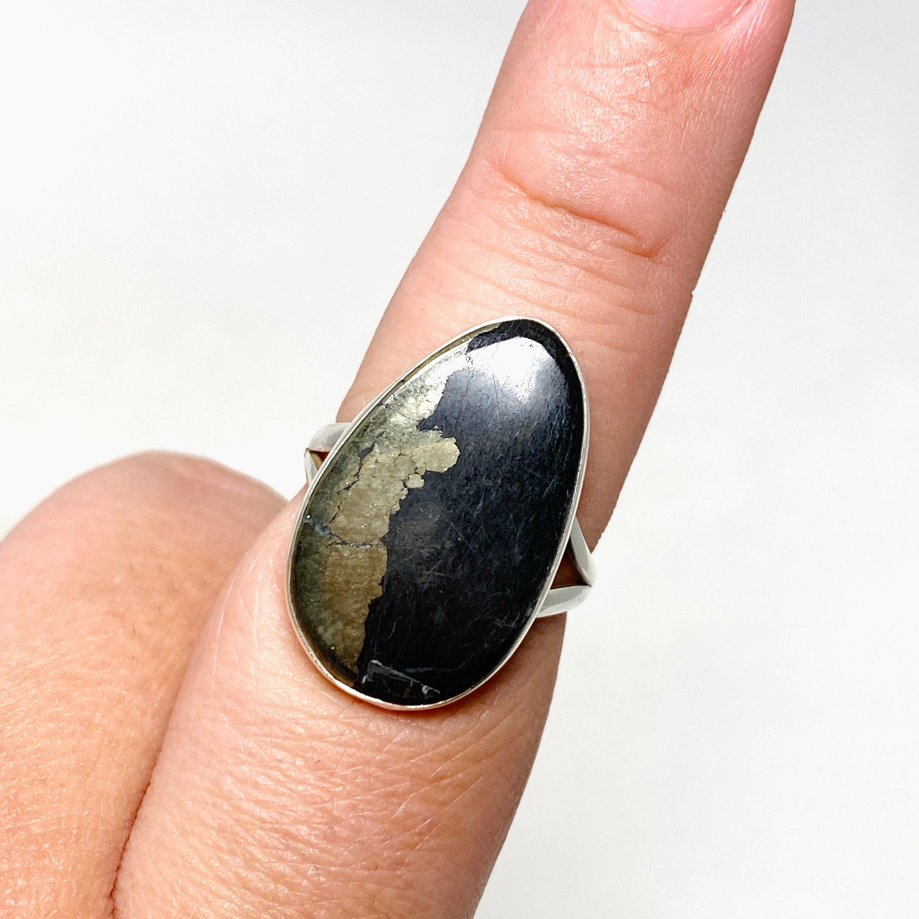 Healer's Gold Freeform Split Band Ring - Size 9 - KRGJ3202 - Perfect for Boho Jewelry Lovers & Spiritual Healing Practices