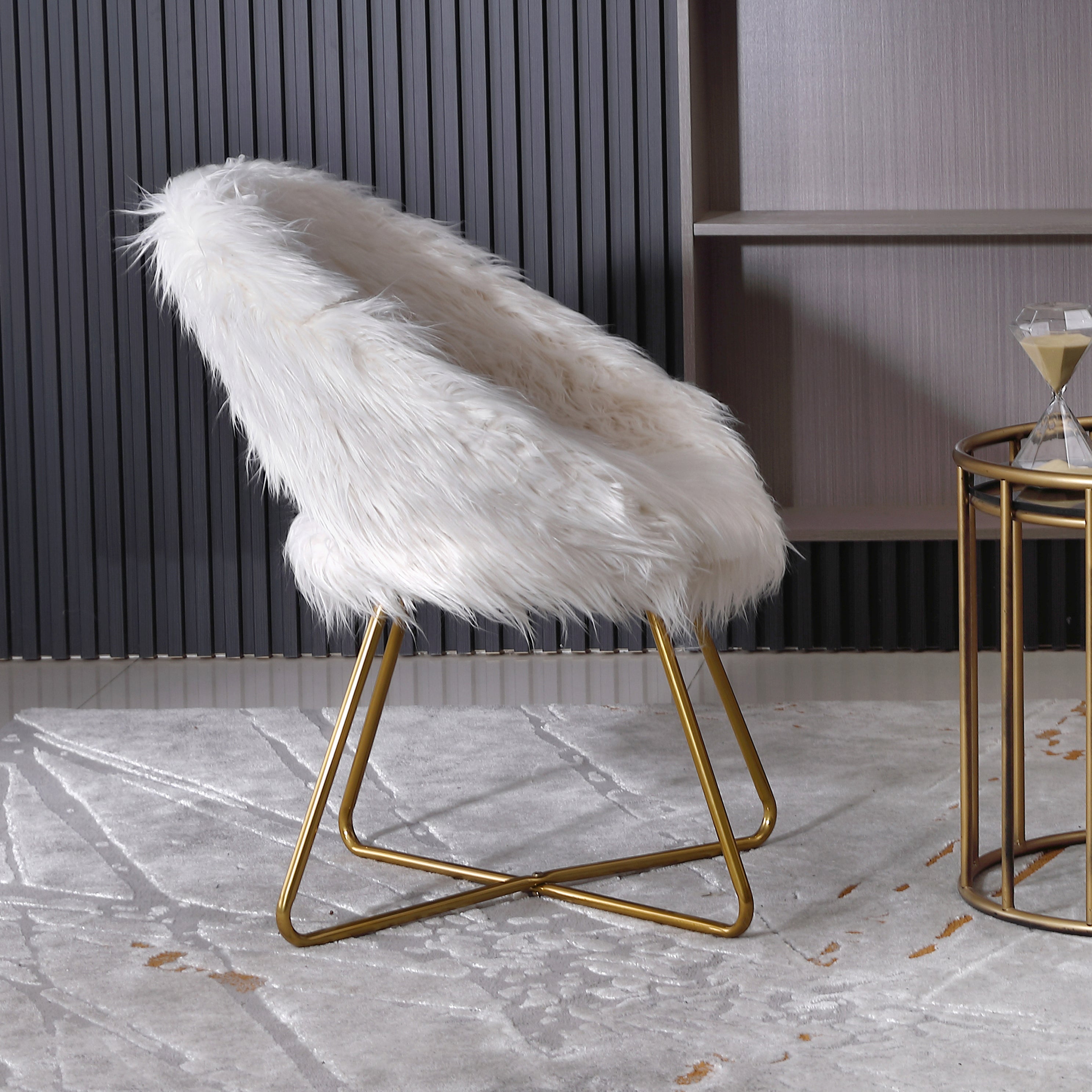 Slatina Faux Fur Upholstered Accent Chair by Roundhill Furniture - White Modern Lounge Chair for Living Room, Bedroom & Office Decor
