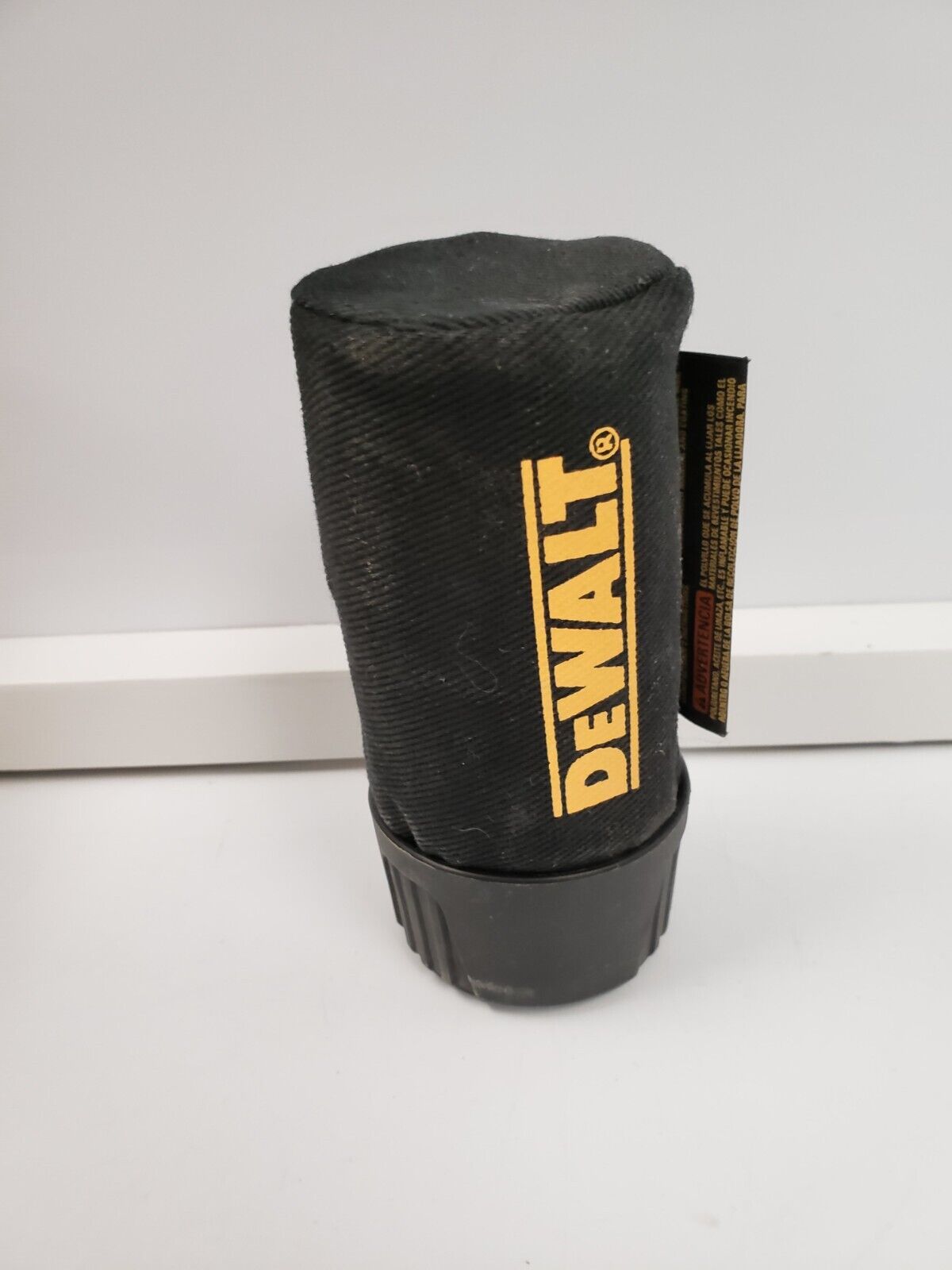 DEWALT DCW200 5-Inch Random Orbit Sander with Dust Extraction - Power Tool for Woodworking, Sanding & Finishing - Perfect for DIY Projects & Professional Use
