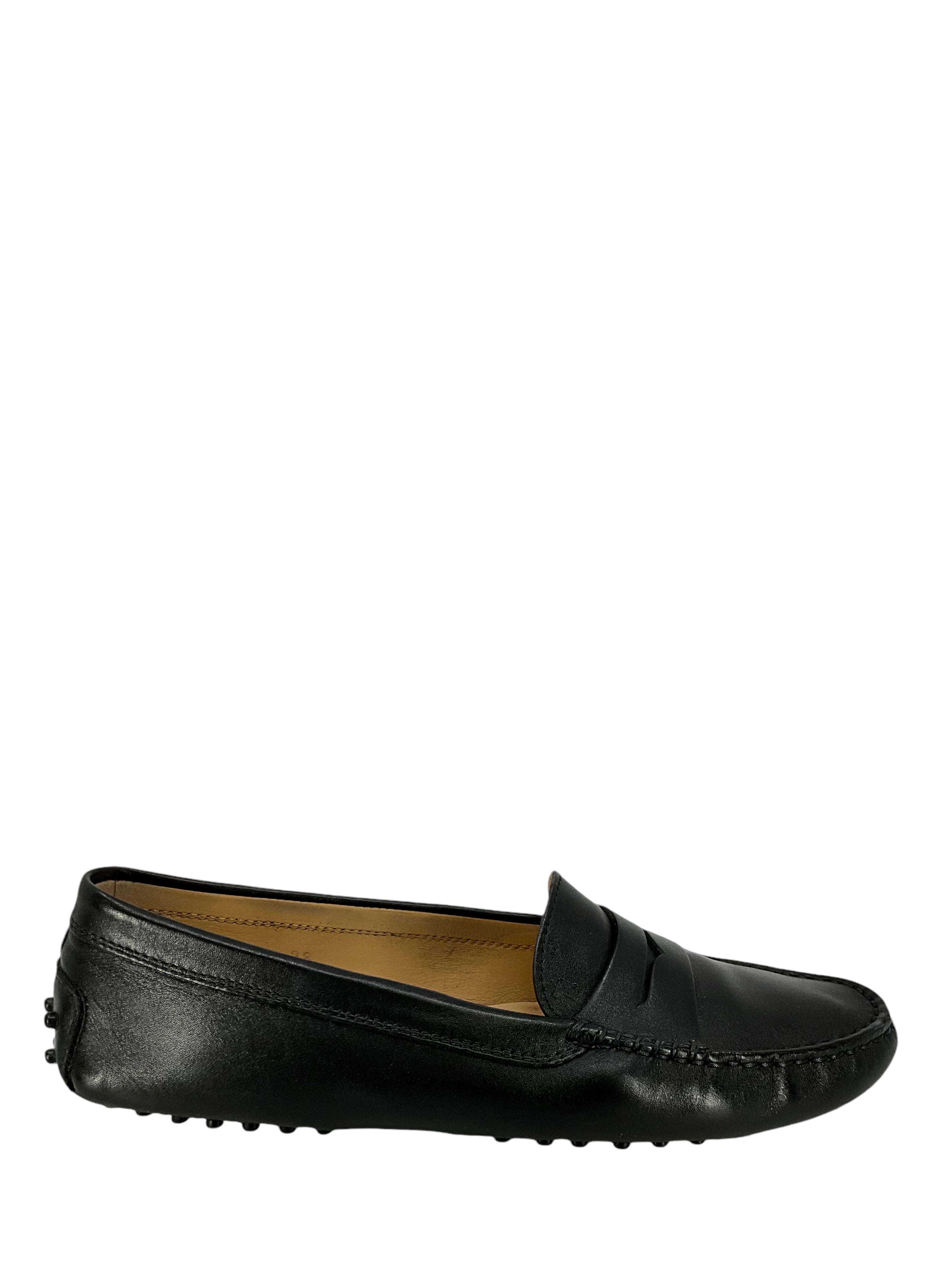 Tod's Men's Smooth Leather Driving Loafers - Size 8 US - Comfortable Slip-On Shoes for Casual Wear & Business Travel