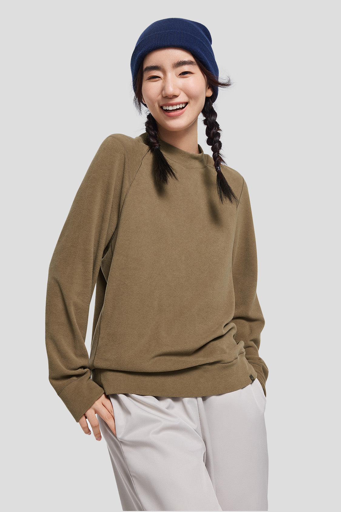 Cozy Fleece Women's Relaxed Mid Warmth Mock Neck Top - Soft Winter Layering Shirt for Casual Wear & Outdoor Activities