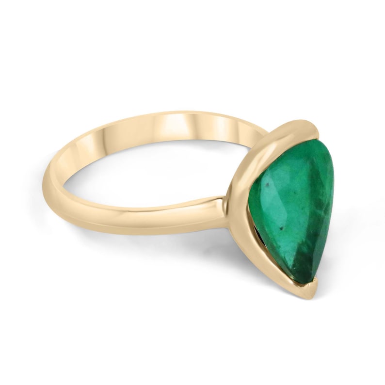 3.10ct 18K Gold Emerald Pear Cut Solitaire Ring - Rich Dark Green Gemstone for Engagement, Wedding & Special Occasions