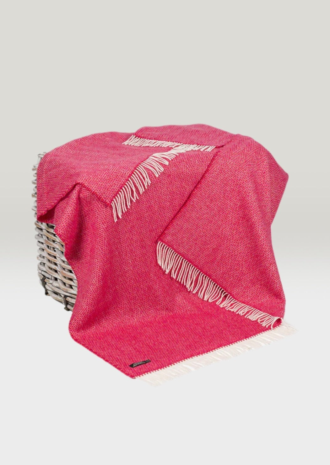 John Hanley Oversized Cashmere Throw Blanket - Soft Luxurious Raspberry Pink - Perfect for Sofa, Bed & Winter Cozy Nights