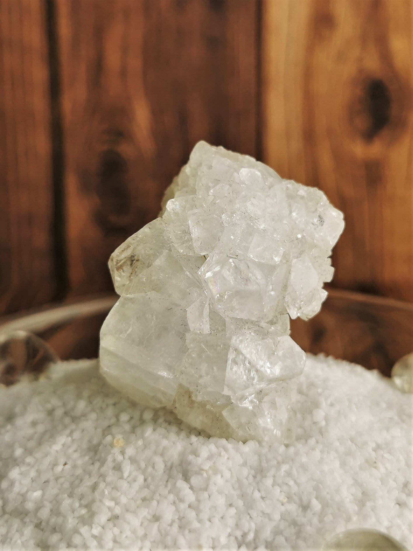 Natural Apophyllite Crystal Cluster Brooch - Healing Stone Jewelry for Spiritual Growth & Energy Balance | Perfect for Meditation, Reiki, and Gift Giving