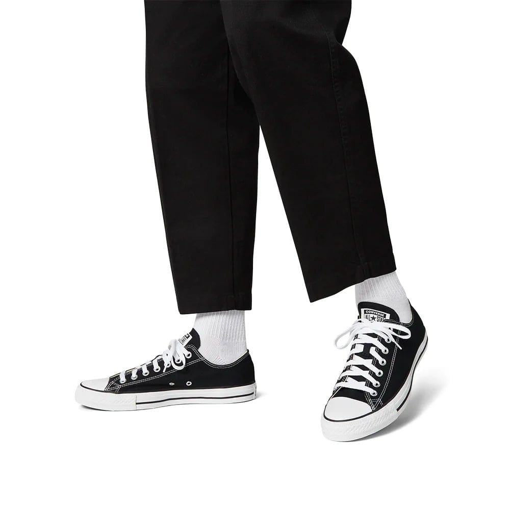 Converse Men's Chuck Taylor All Star Low Top Sneakers - Black & White Canvas Shoes for Casual Wear, Street Style & Everyday Comfort