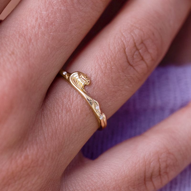 Wave Ring for Women - Elegant Minimalist Gold & Silver Stackable Rings - Perfect for Everyday Wear, Gifts & Special Occasions