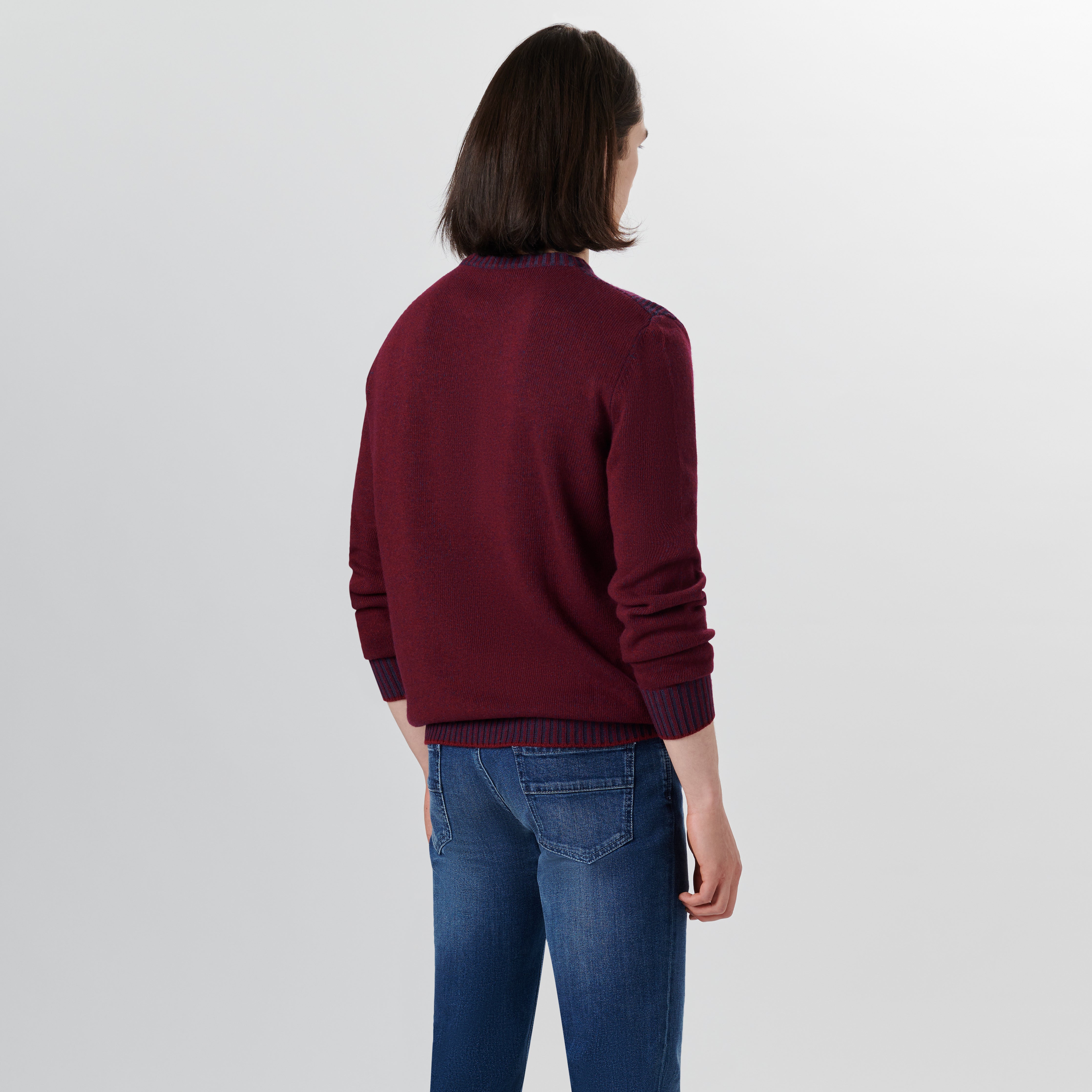 Stylish Crew Neck Herringbone Jacquard Sweater for Men & Women | Warm Winter Knit Pullover | Perfect for Office, Casual Outings & Holiday Gatherings