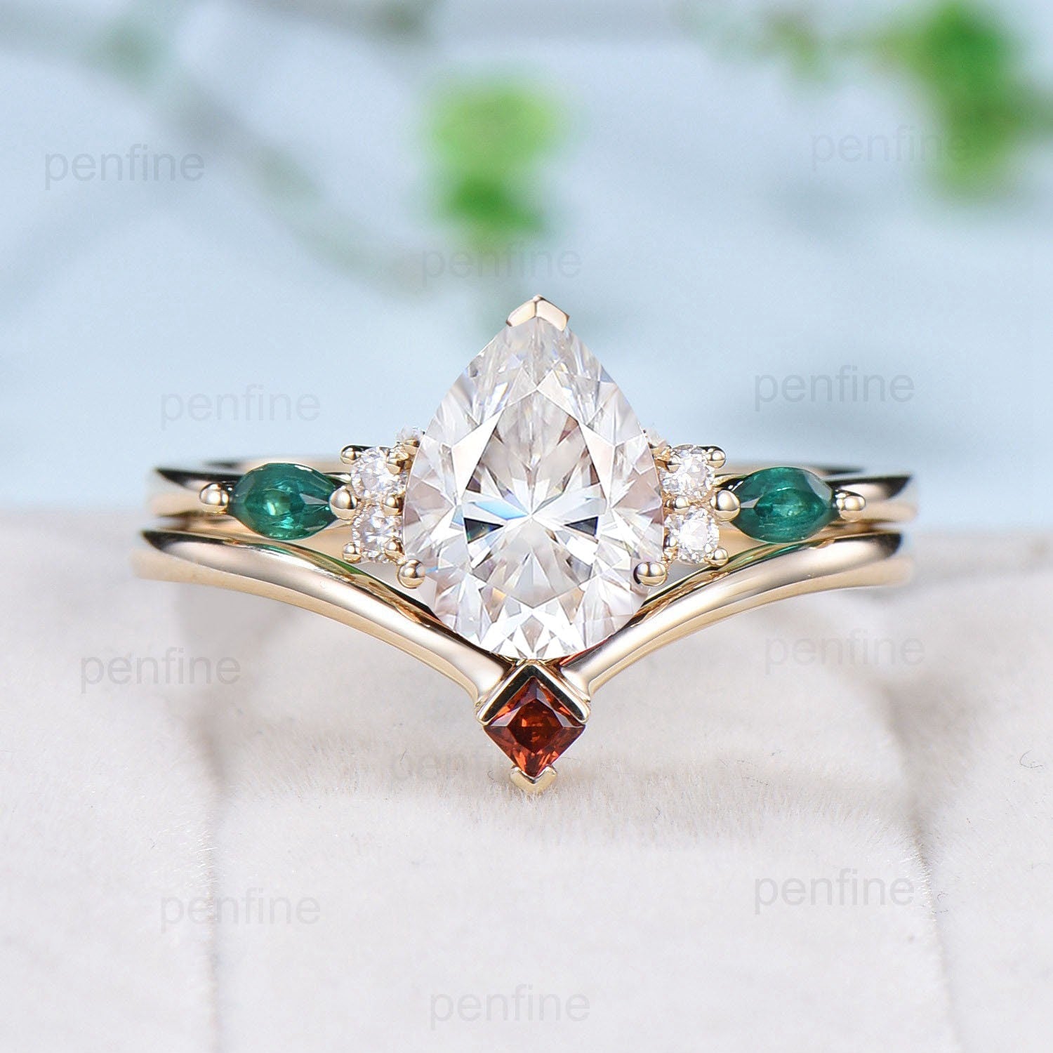 2.5 Carat Pear Shaped Moissanite Engagement Ring Set - Vintage 8x10mm Teardrop Moissanite with Cluster Emerald Garnet Wedding Band - Perfect for Bridal, Anniversary & Special Occasion Gifts