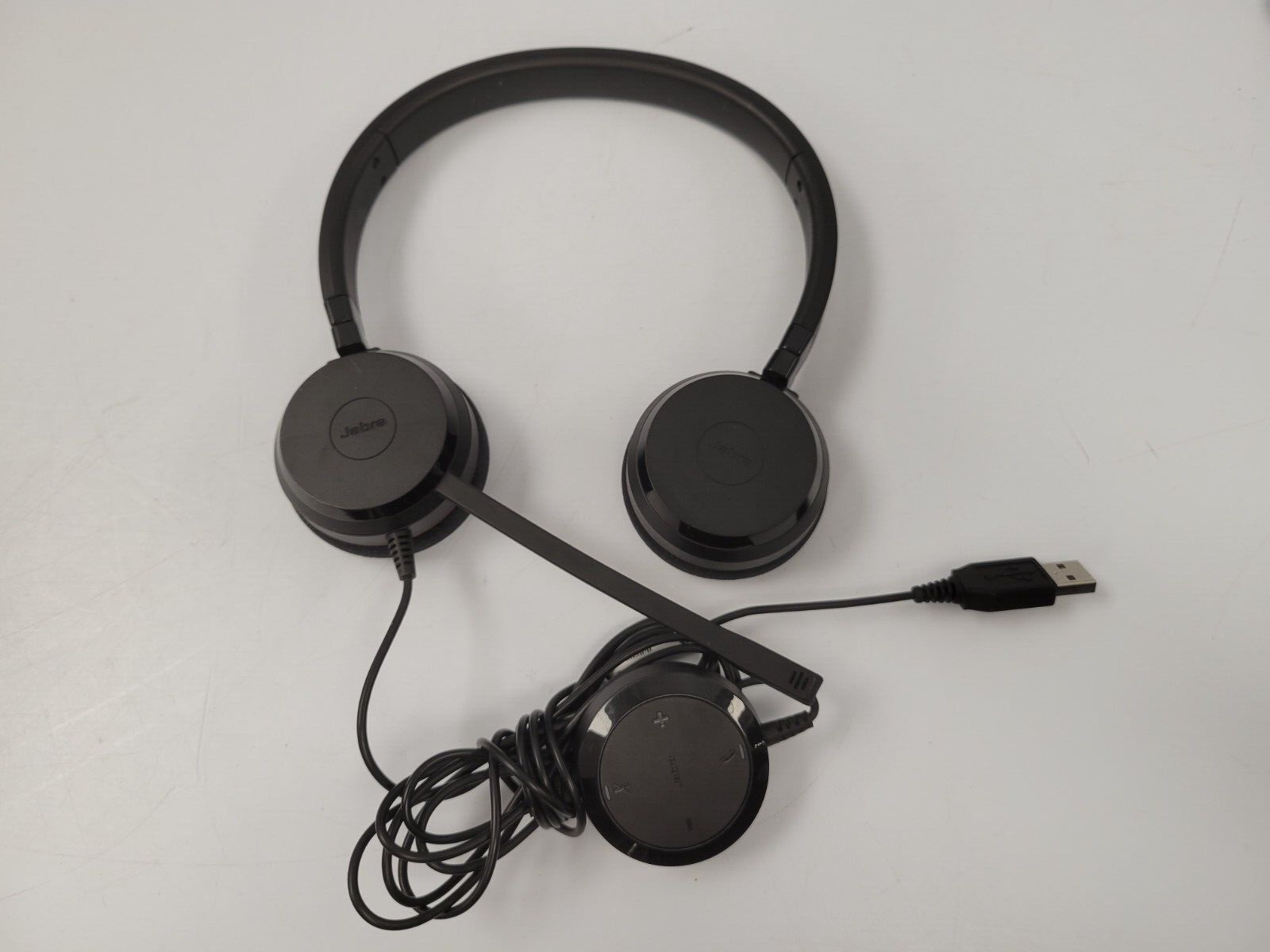 Lenovo V14G4ABP 14